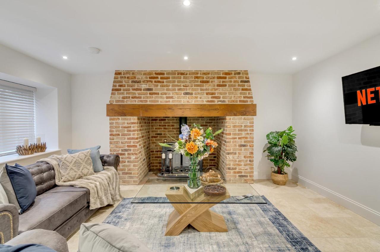 Spacious 6-Bed Home, Near The Norfolk Broads Clippesby Luaran gambar