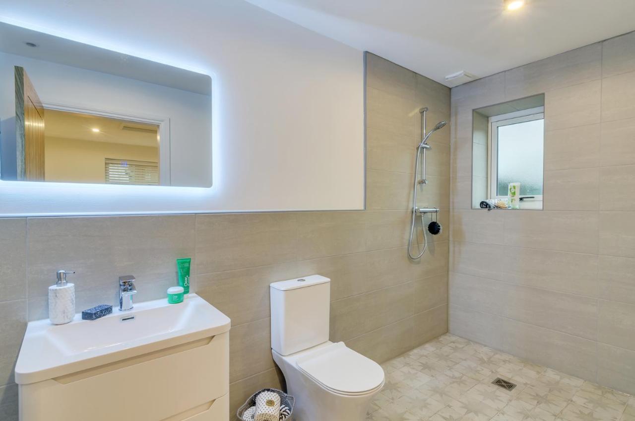 Spacious 6-Bed Home, Near The Norfolk Broads Clippesby Luaran gambar