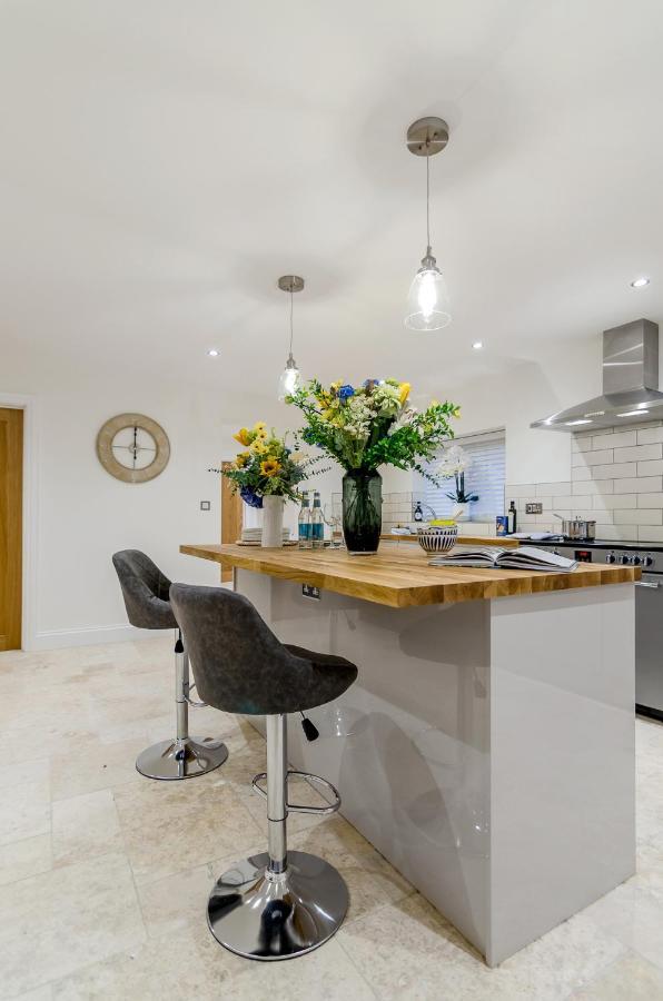 Spacious 6-Bed Home, Near The Norfolk Broads Clippesby Luaran gambar