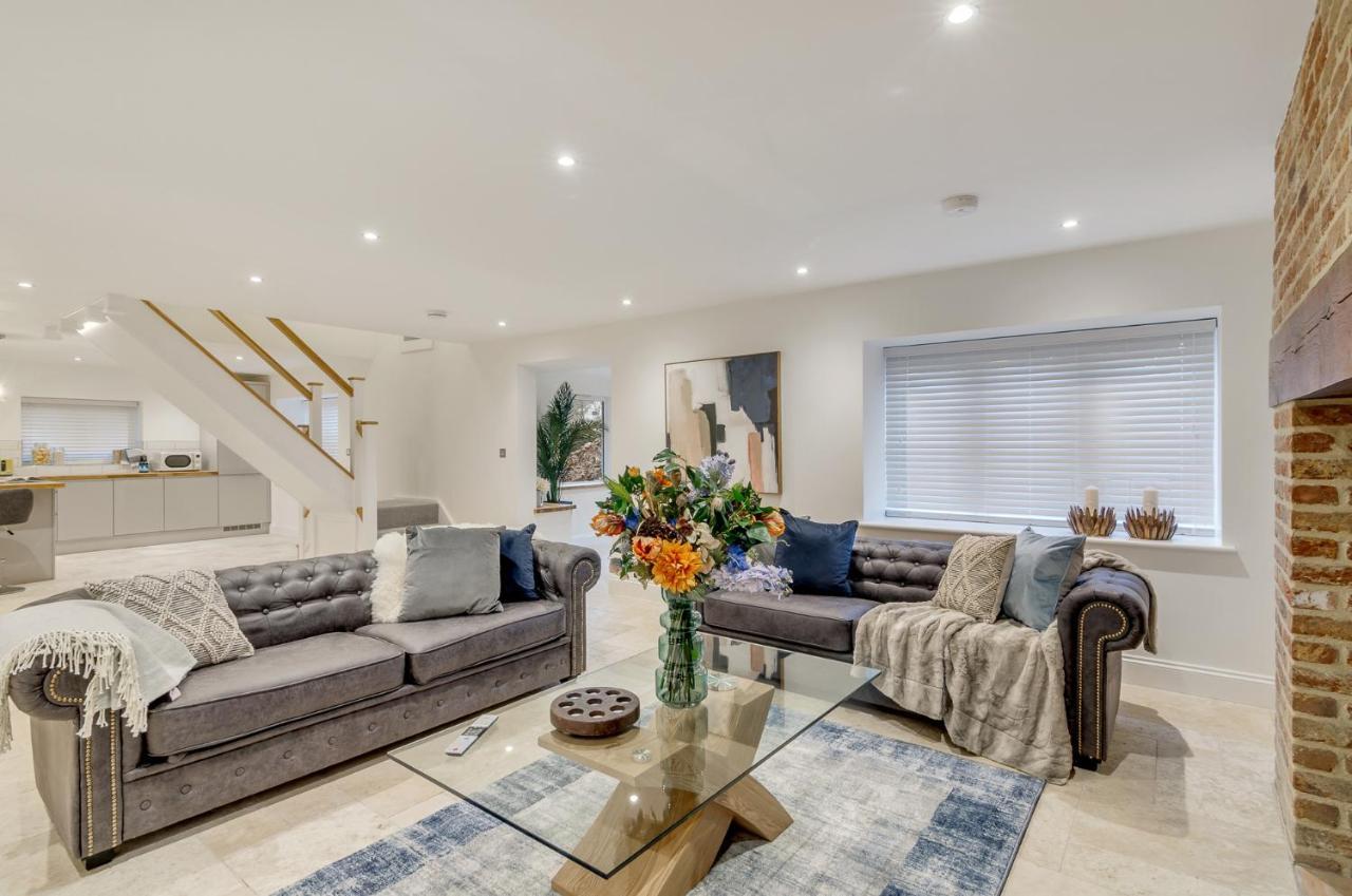 Spacious 6-Bed Home, Near The Norfolk Broads Clippesby Luaran gambar