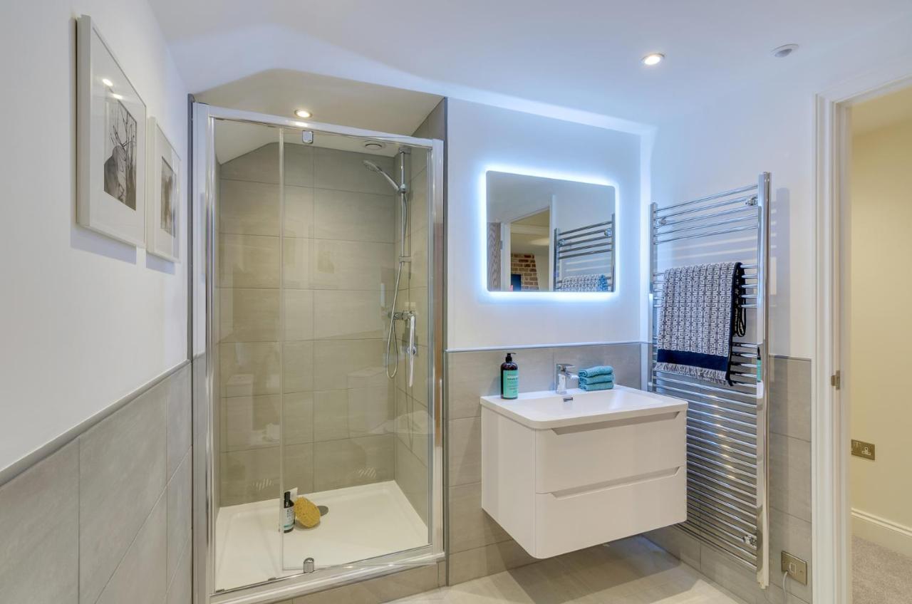 Spacious 6-Bed Home, Near The Norfolk Broads Clippesby Luaran gambar