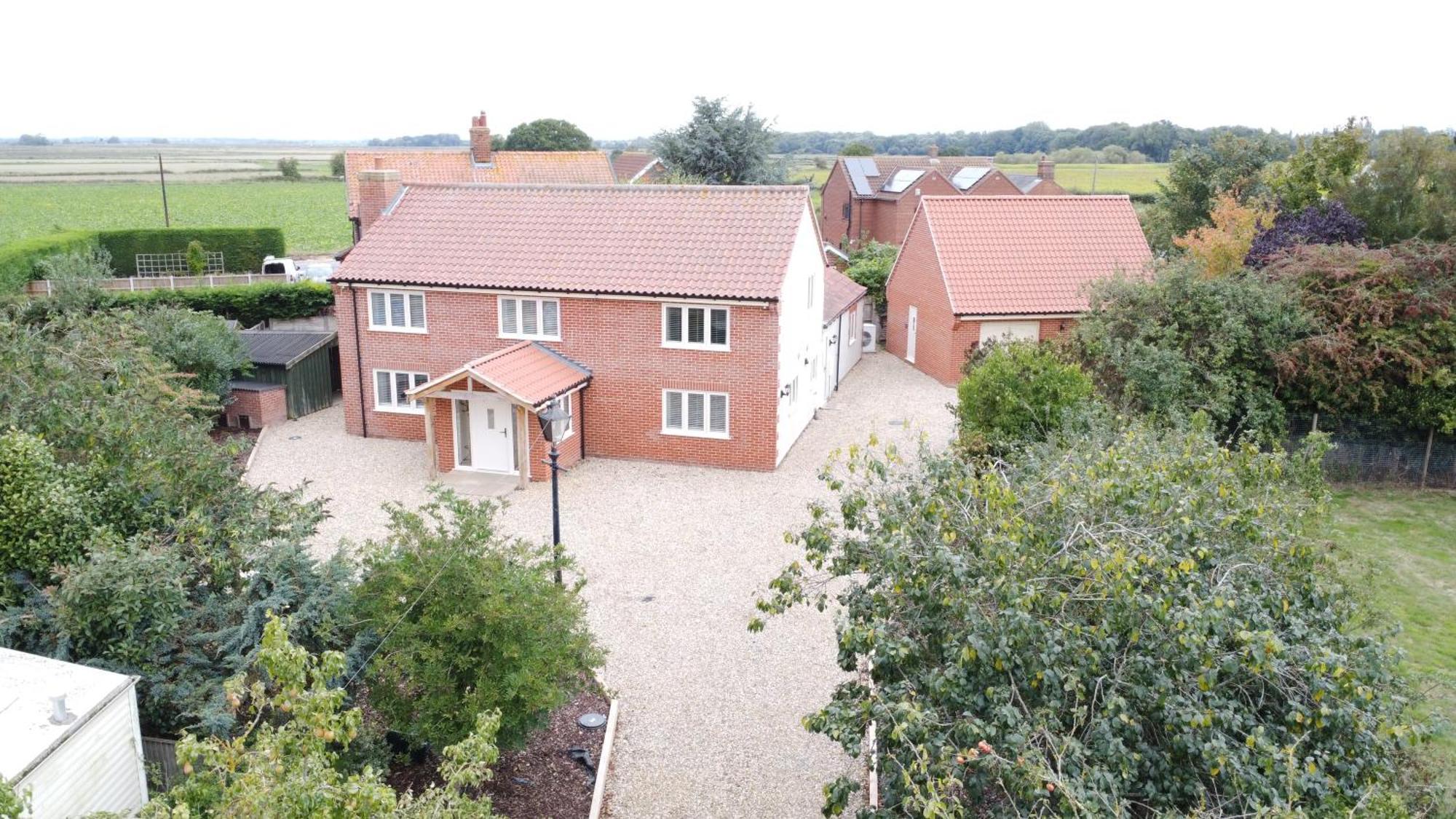 Spacious 6-Bed Home, Near The Norfolk Broads Clippesby Luaran gambar